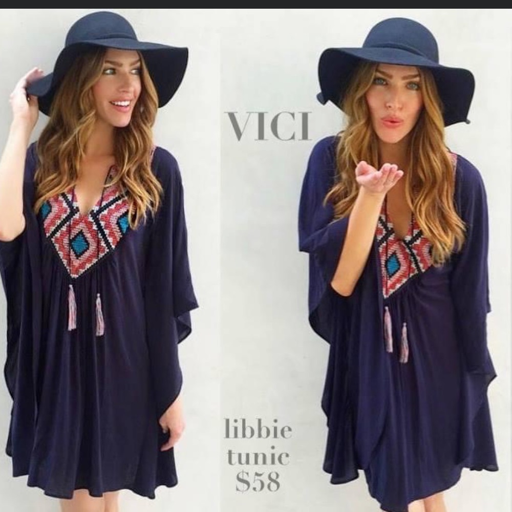 Navy blue embroidered tunic (Size Small)